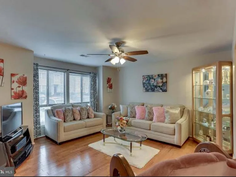 8723 Ridge Hollow Ct — Photo 7
