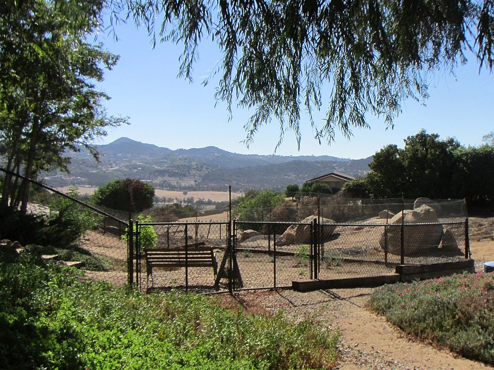 2nd image of 14059 Calle De Vis