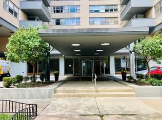 6301 N Sheridan Rd APT 15C, Chicago, IL 60660