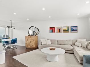 8490 Via Sonoma Unit 10, La Jolla, CA 92037