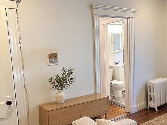 3rd image of 120 Brainerd Rd APT 2