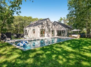 8 Tub Oarsmans Rd, East Hampton, NY 11937