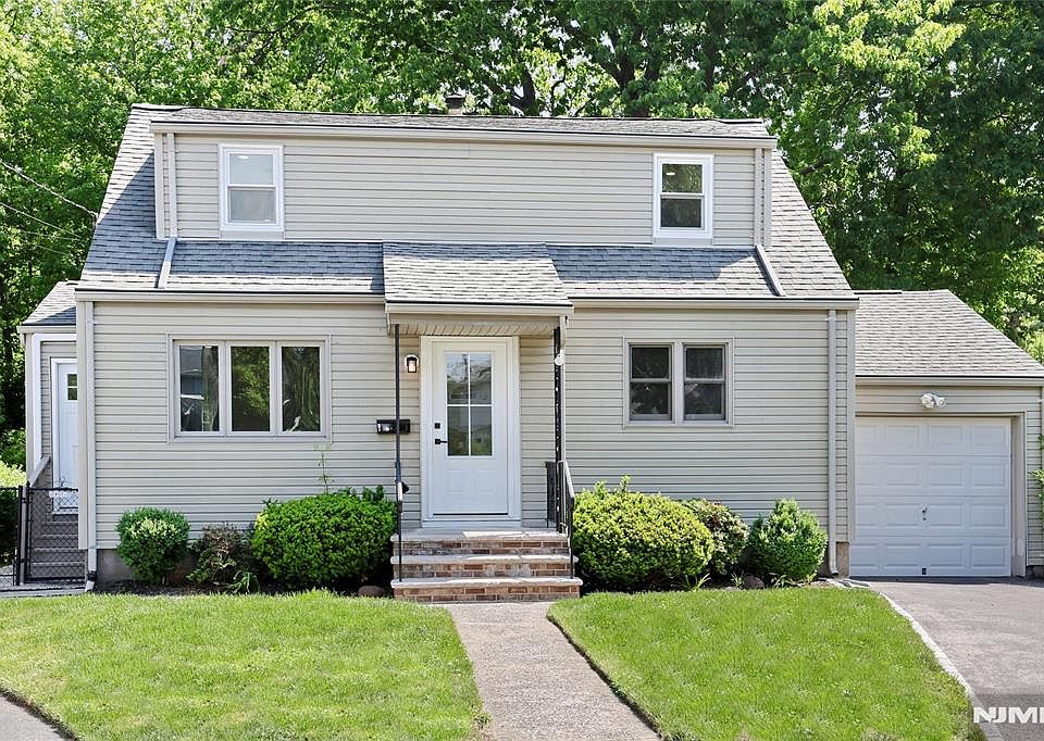 1st image of 20 Dojean Ct