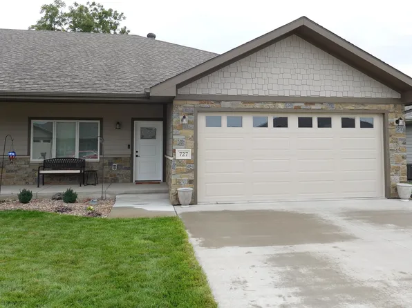727 3rd St, Columbus, NE 68601