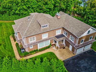 5 North Drive, Manhasset, NY, 11030