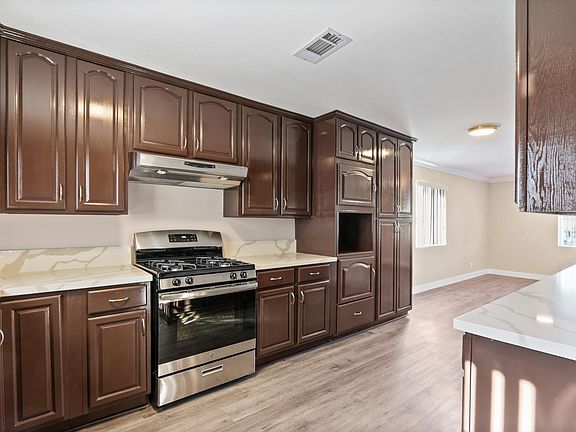 3rd image of 3268 E Winter St