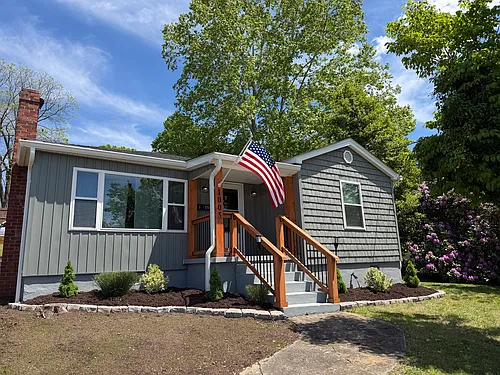 1005 Virginia Ave Photo 1