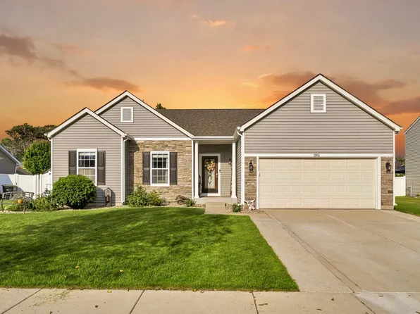 1926 Boardwalk Cir, Portage, IN 46368