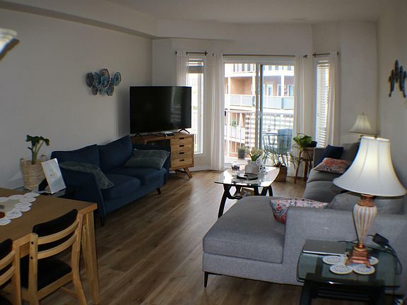 5th image of 4304 139th Ave NW #305
