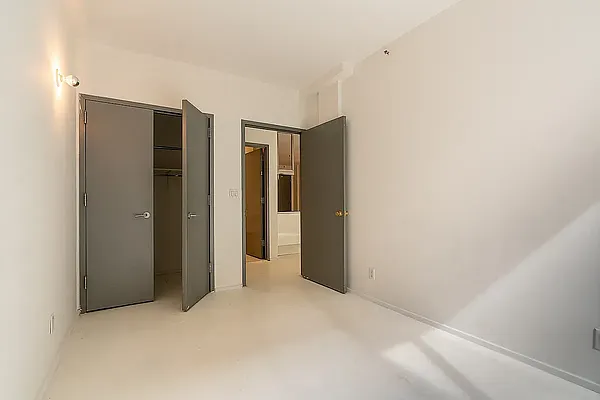 Rented by Compass | media 9