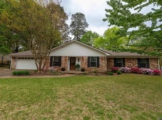 608 Berkshire Dr, Longview, TX 75605