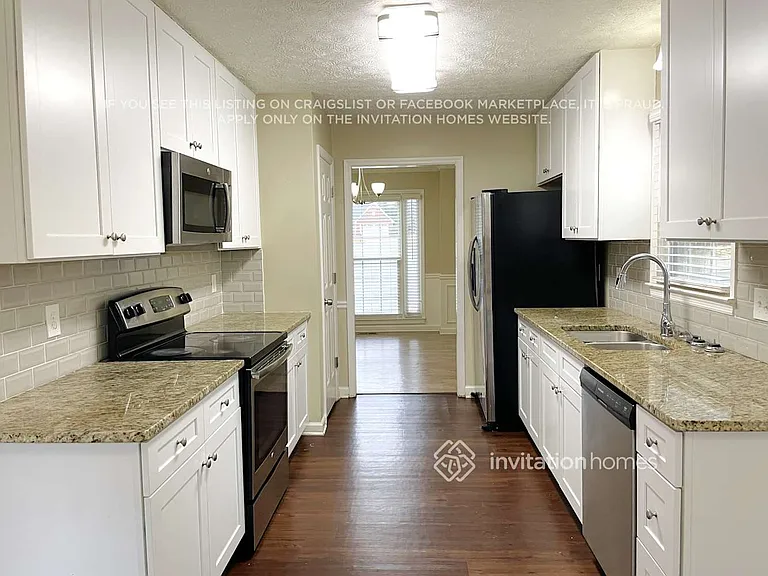 655 Wedgewood Dr — Photo 4