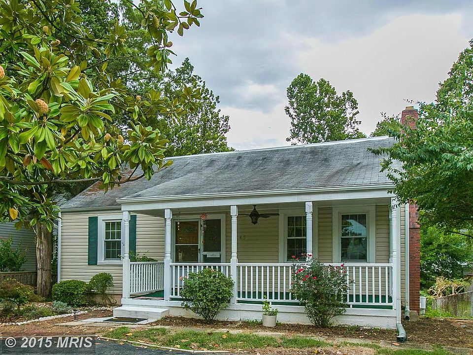 1st image of 2845 Brook Dr