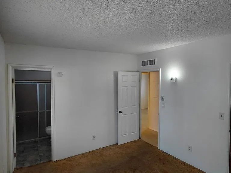 1301 E Drexel Rd — Photo 11
