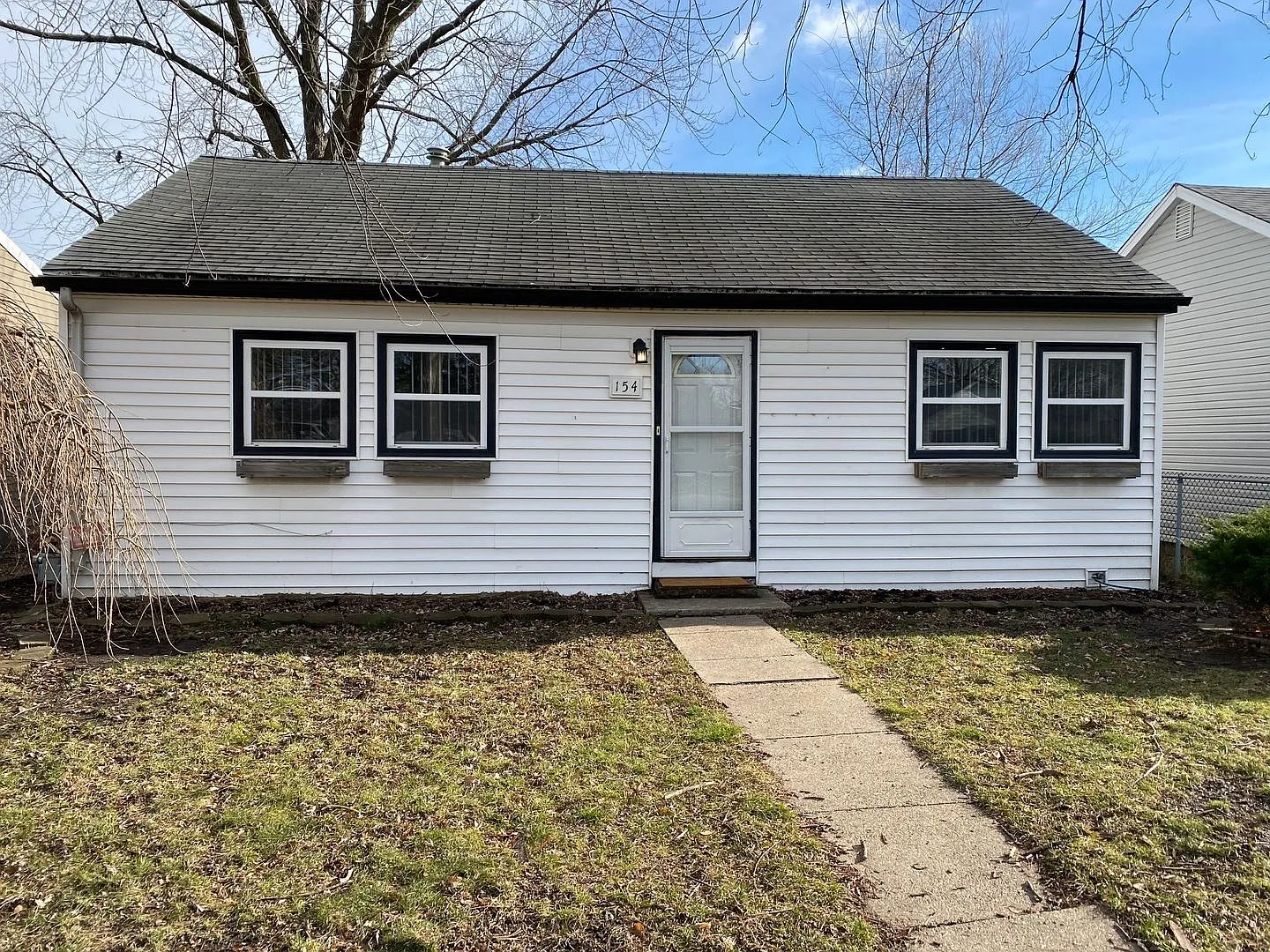 154 N Randolph Ave photo 1