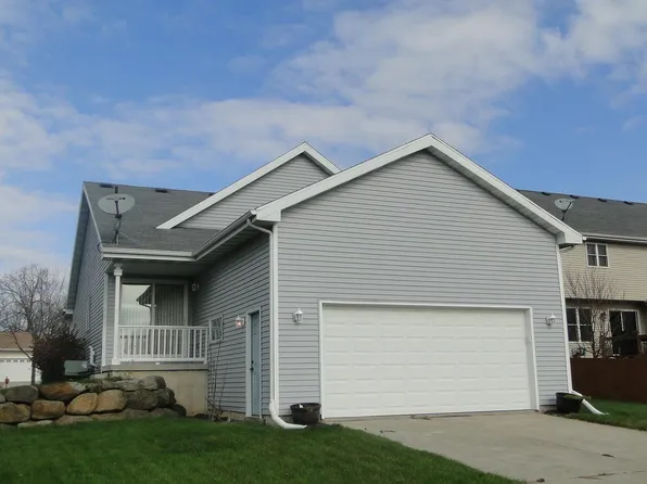 1241 Gas Light Dr, Sun Prairie, WI 53590