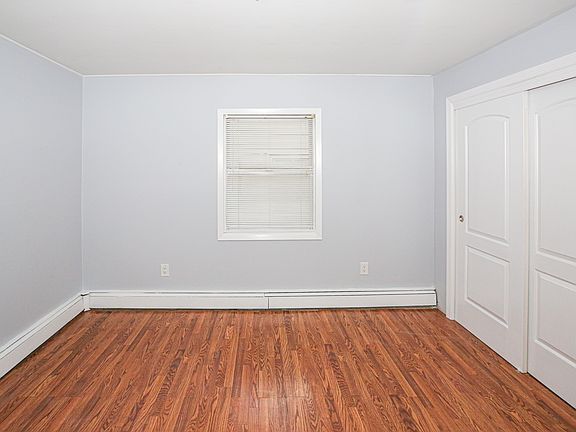 5th image of 234 Wantagh Ave