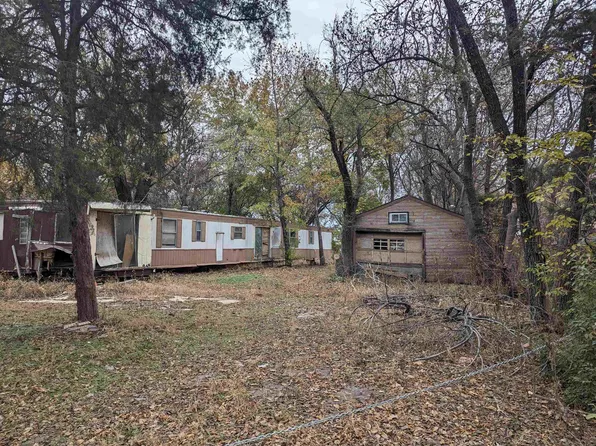 656 S McCandless Rd, Andover, KS 67002