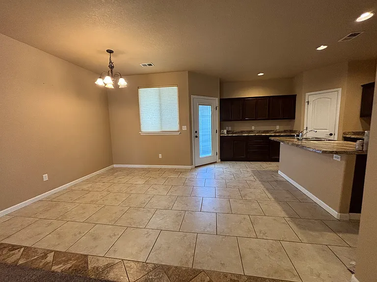 654 Chalisa Ave — Photo 6
