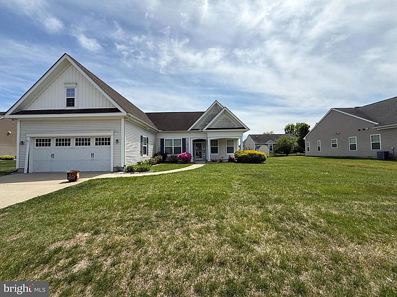 2nd image of 453 Aston Villa Dr