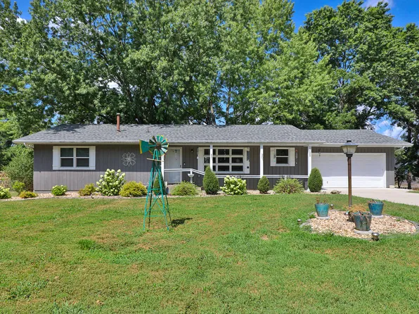 1711 S 11th Avenue, Ozark, MO 65721