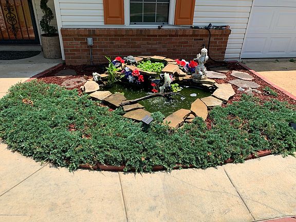 3rd image of 6671 Black Thorn Dr