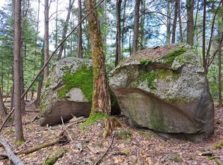 Cloverleaf Dr, Warrensburg, NY 12885