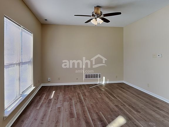 5th image of 1131 Clark Dr