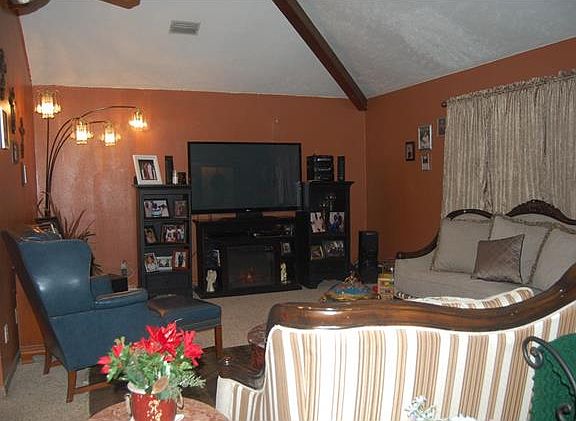 2nd image of 304 Holcombe Dr