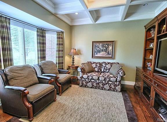 3rd image of 16963 Highland Ln