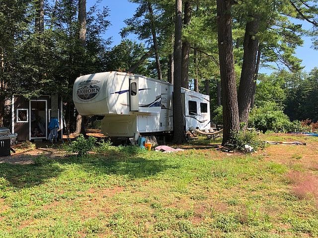 2nd image of 61 Northwoods Rd