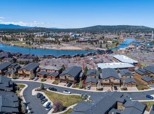 671 SW Peak View Pl, Bend, OR 97702