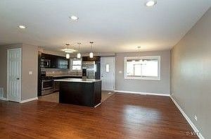 4th image of 1812 Crandon Ln