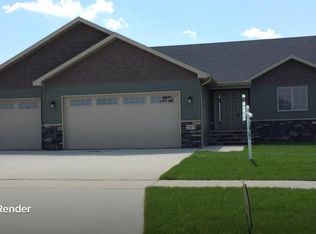 289 Monarch Ln, Grand Forks, ND 58201