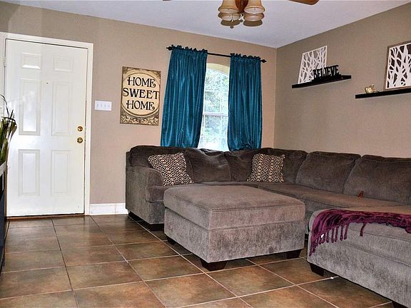 3rd image of 11110 Salado Dr