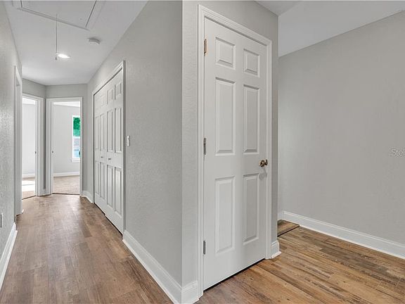 4th image of 350 1st Ave N