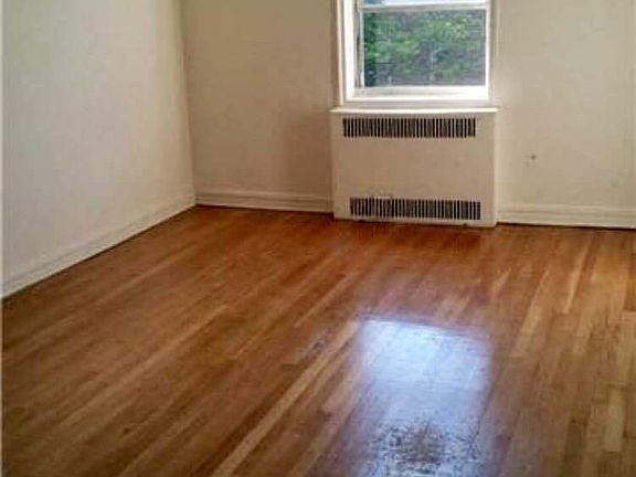 3rd image of 8357 118th St APT 6N