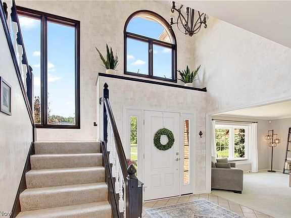 4th image of 2931 Canterbury Ct