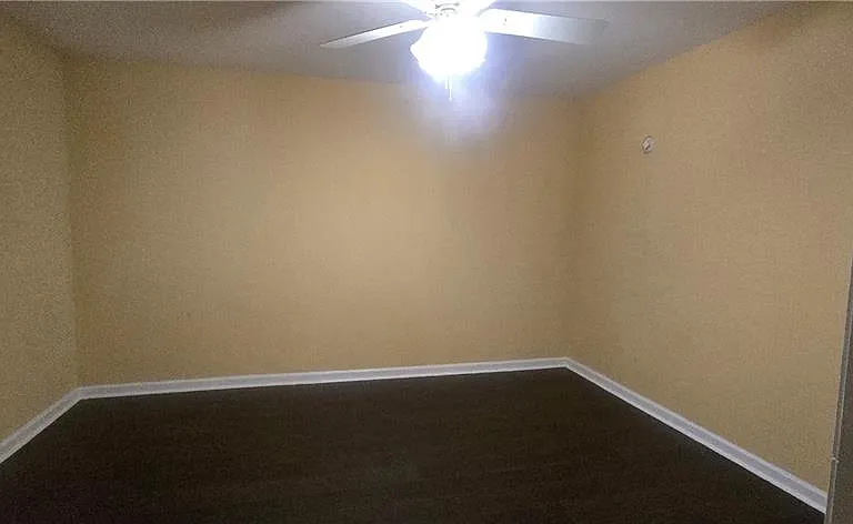3811 Roxfield Dr — Photo 23