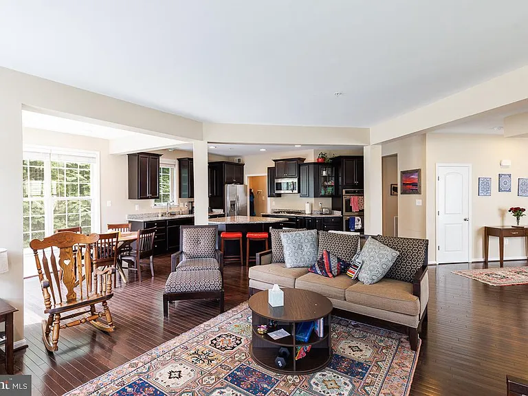 9203 Rice Ave — Photo 10