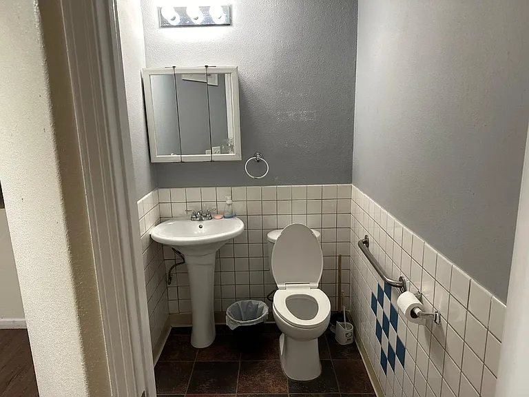 Unit Photo