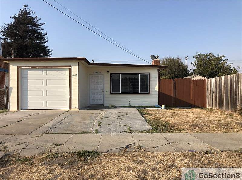 1st image of 3617 Waller Ave