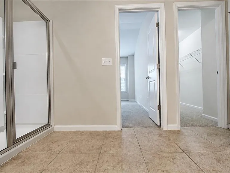 2132 Greencrest Cir — Photo 32