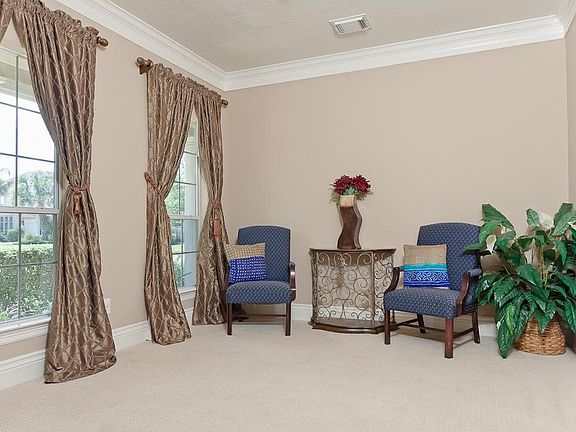 5th image of 5202 Dawnington Pl