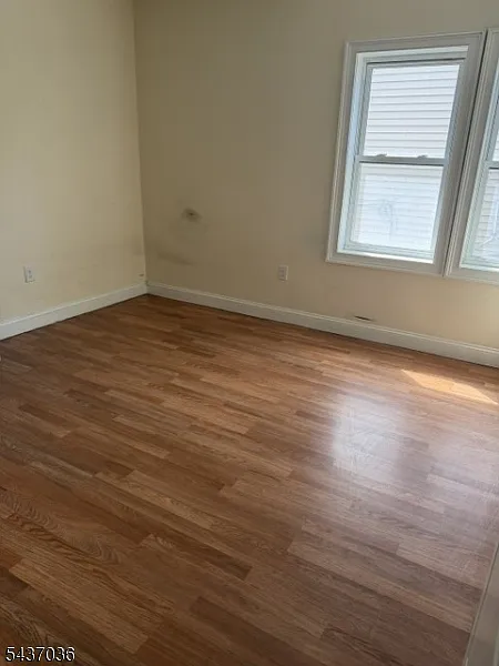 3 bed, 1.0 bath, $2,895 — Photo 4
