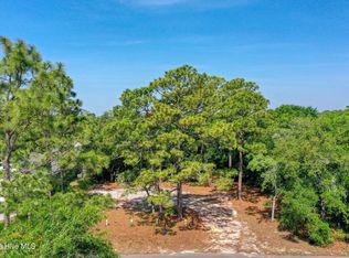 119 NE 17th St, Oak Island, NC 28465