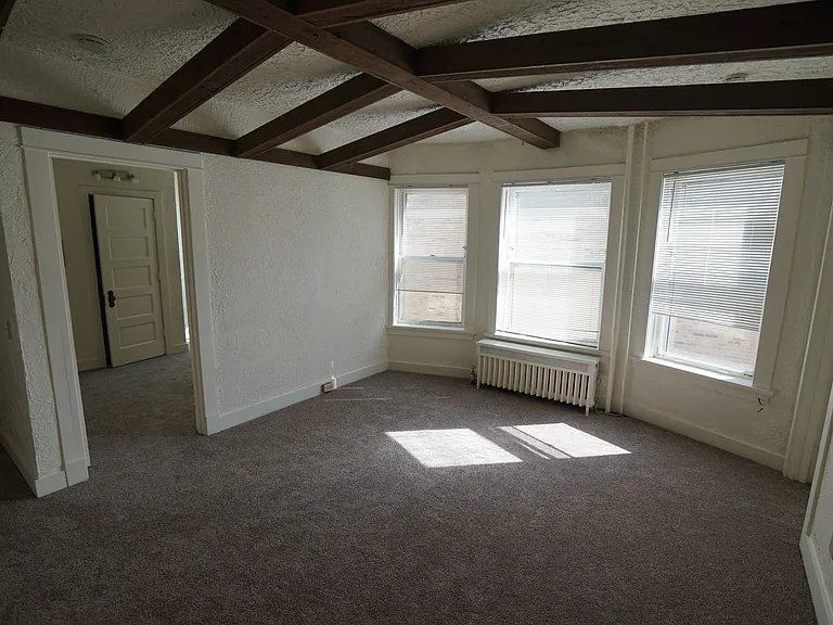 17 S Hancock St — Photo 20