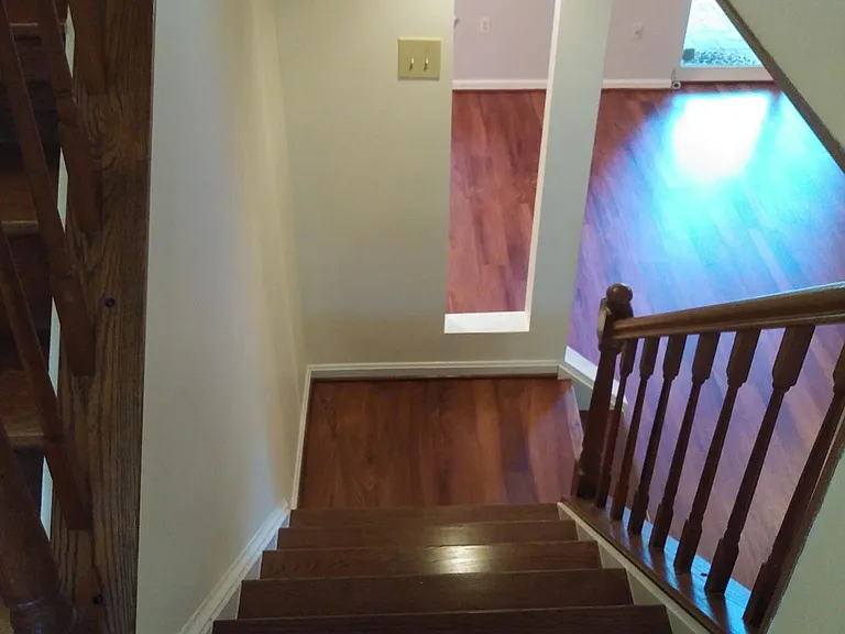 2711 Woodwalk Ct — Photo 5