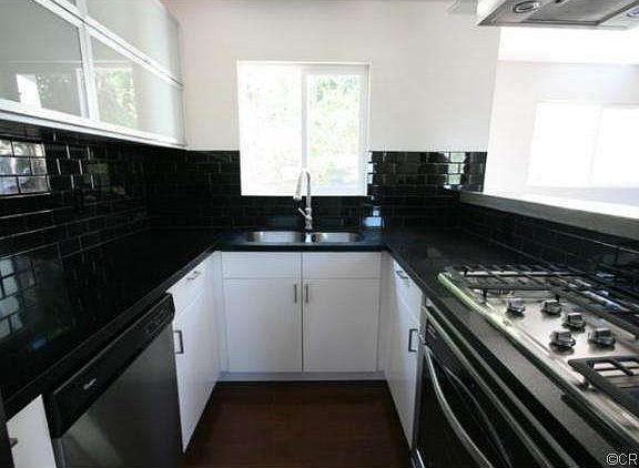 5th image of 4521 College View Ave