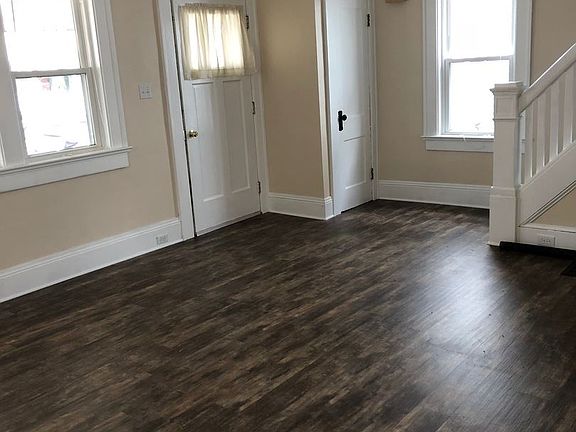 2nd image of 1021 W 31st St
